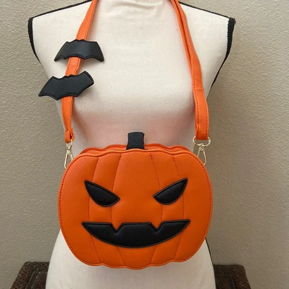 COPY - NWOT Halloween Jack o Lantern Crossbody - Picture 1 of 9